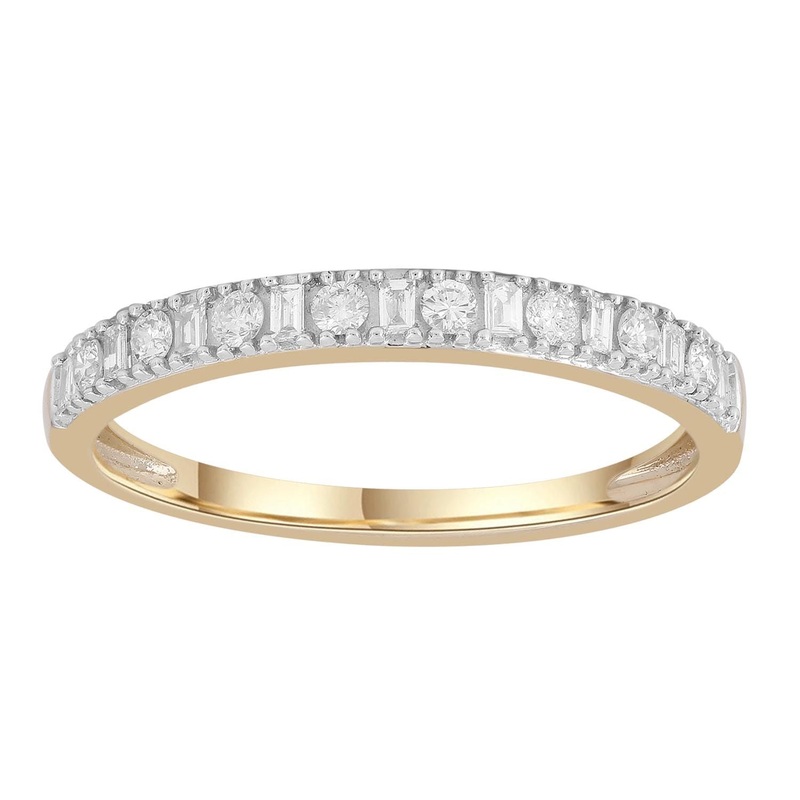 Ring with 0.2ct Diamond In 9K Gold