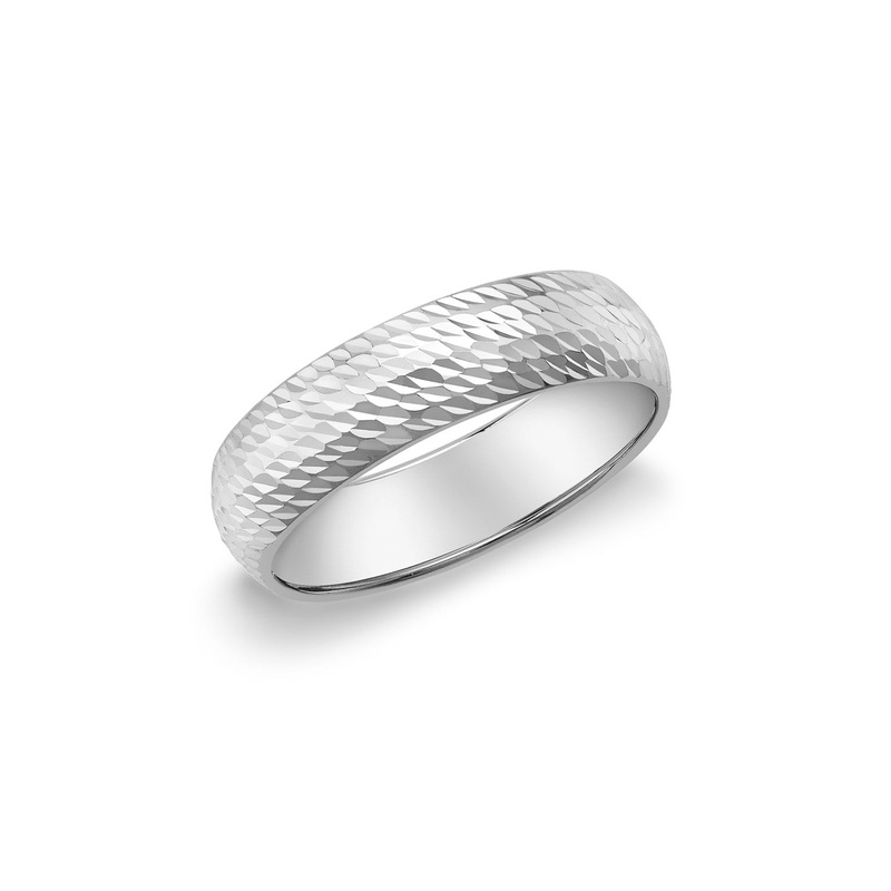 9K White Gold 5 mm Diamond-Cut Ring